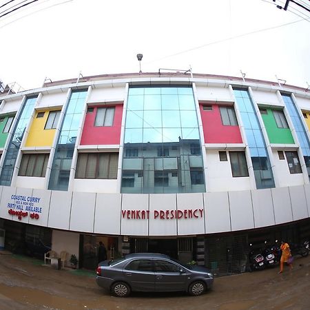 Hotel Venkat Presidency Bangalore Luaran gambar