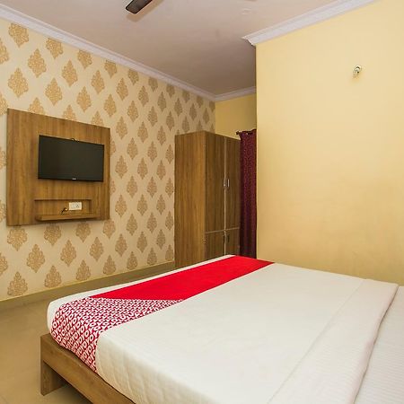 Hotel Venkat Presidency Bangalore Luaran gambar